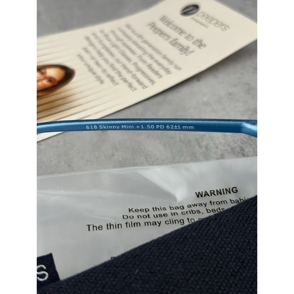Peepers Skinny Mini 618 Blue Reading Glasses Readers +1.50 Unisex w/ Case